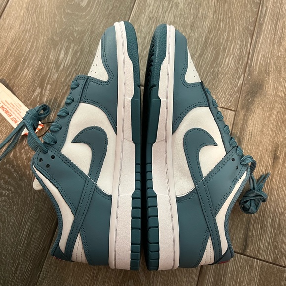 Woman’s Dunk Low “Noise Aqua” - Picture 2 of 10